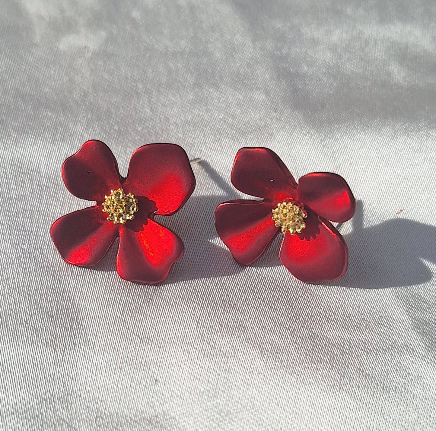 Boucles d'oreilles fleur rouge