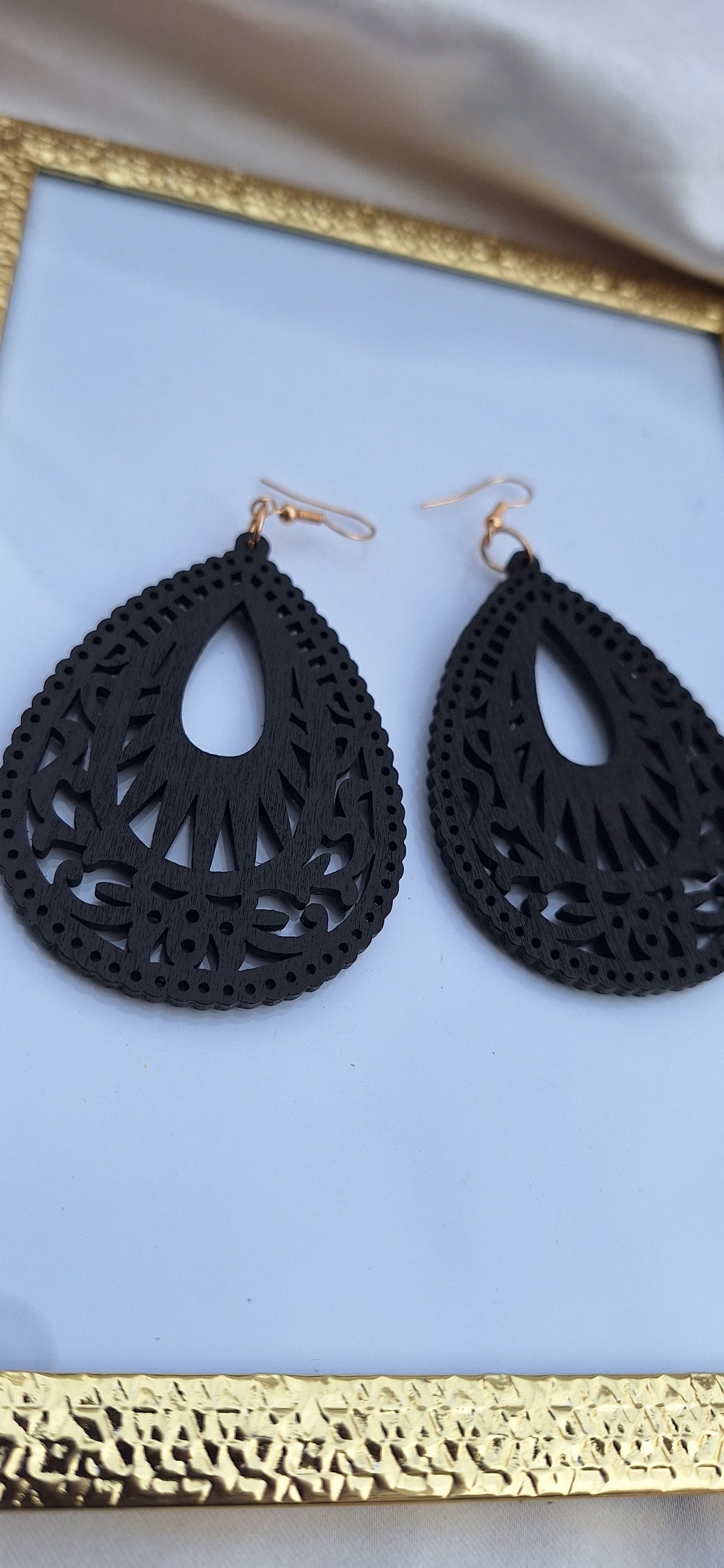 Boucles d'oreilles en bois noir