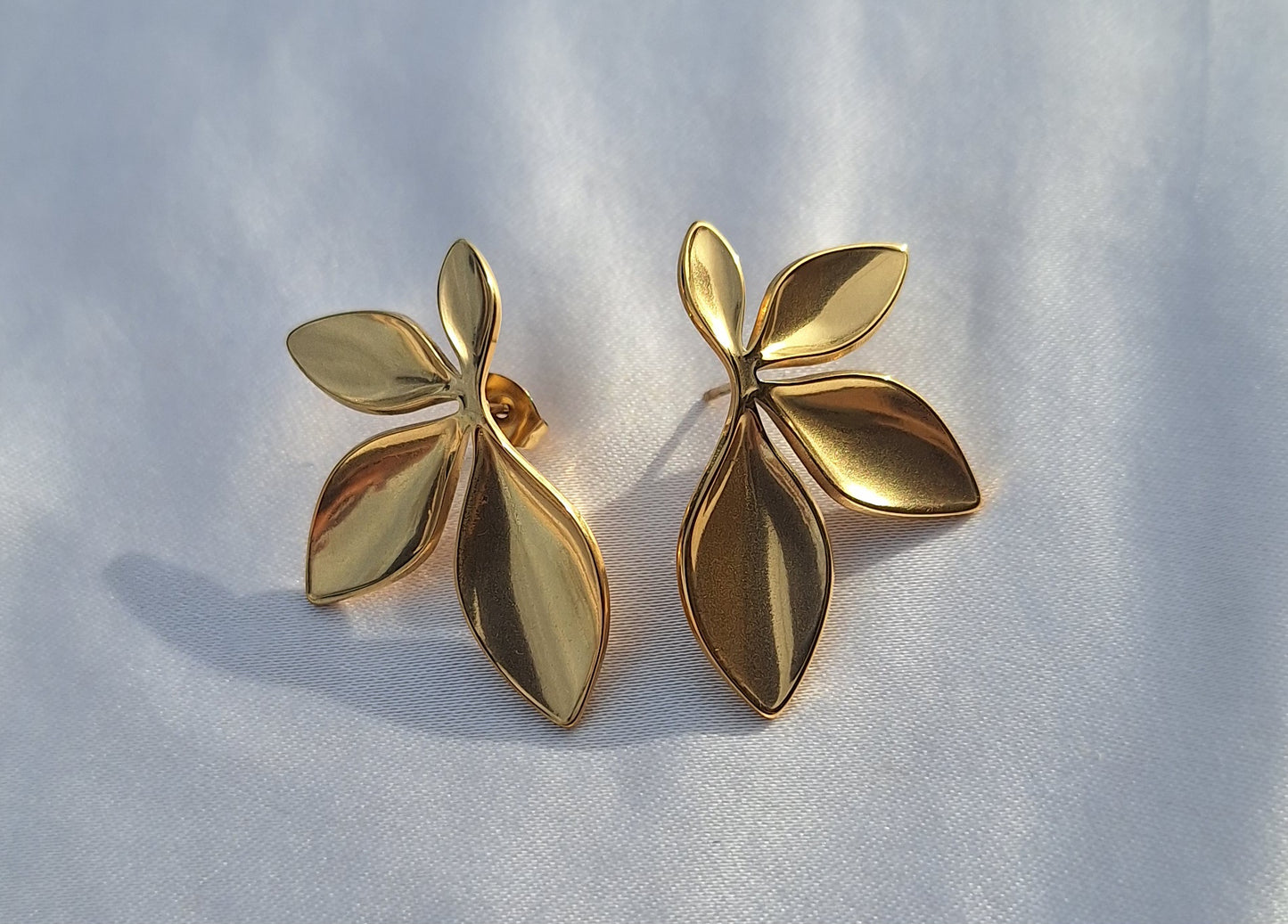 Boucles d'oreilles feuilles en Acier inoxydable- Lunara✨️