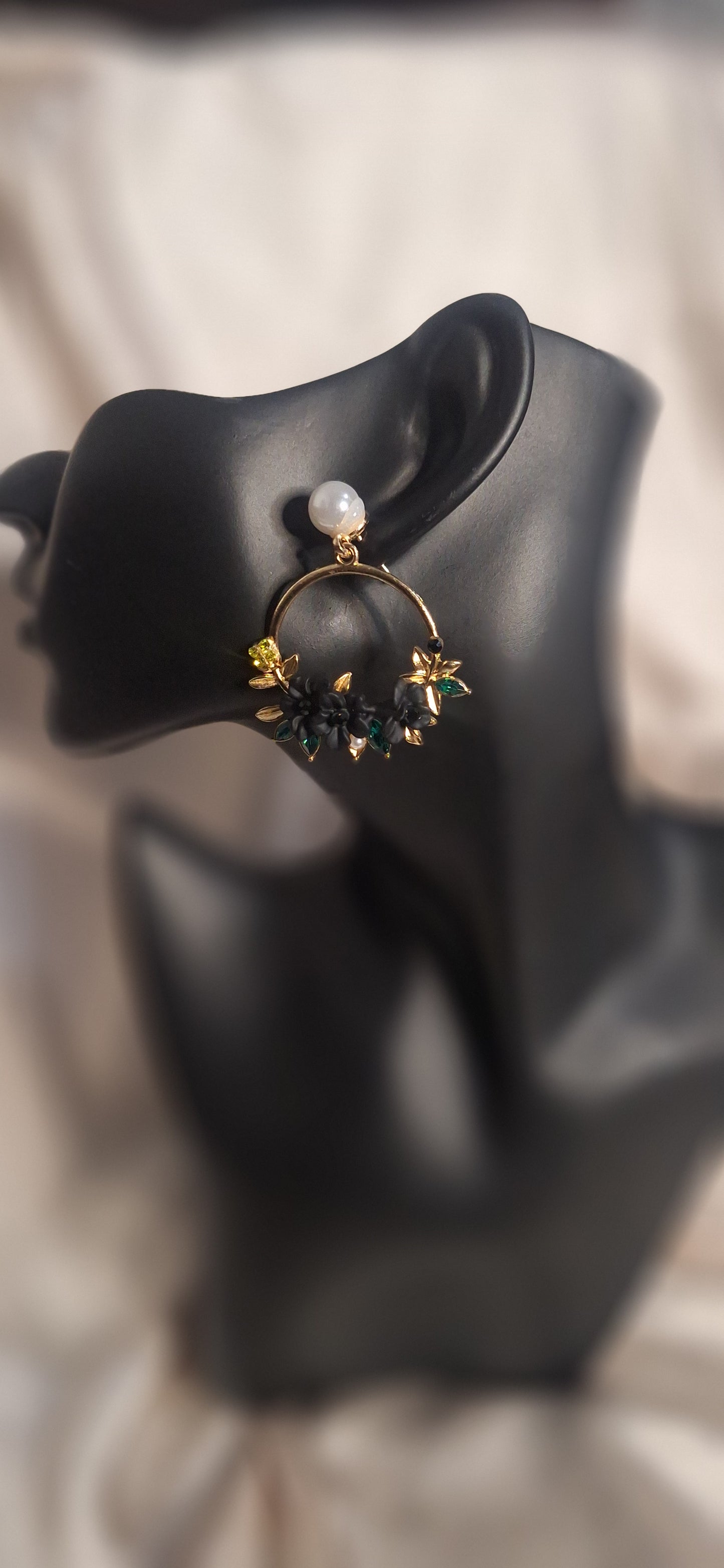Boucles d'oreilles élégantes -Fleurs et strass